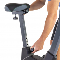 Вертикальный велотренажер TUNTURI Cardio Fit E35 Ergometer c bluetooth